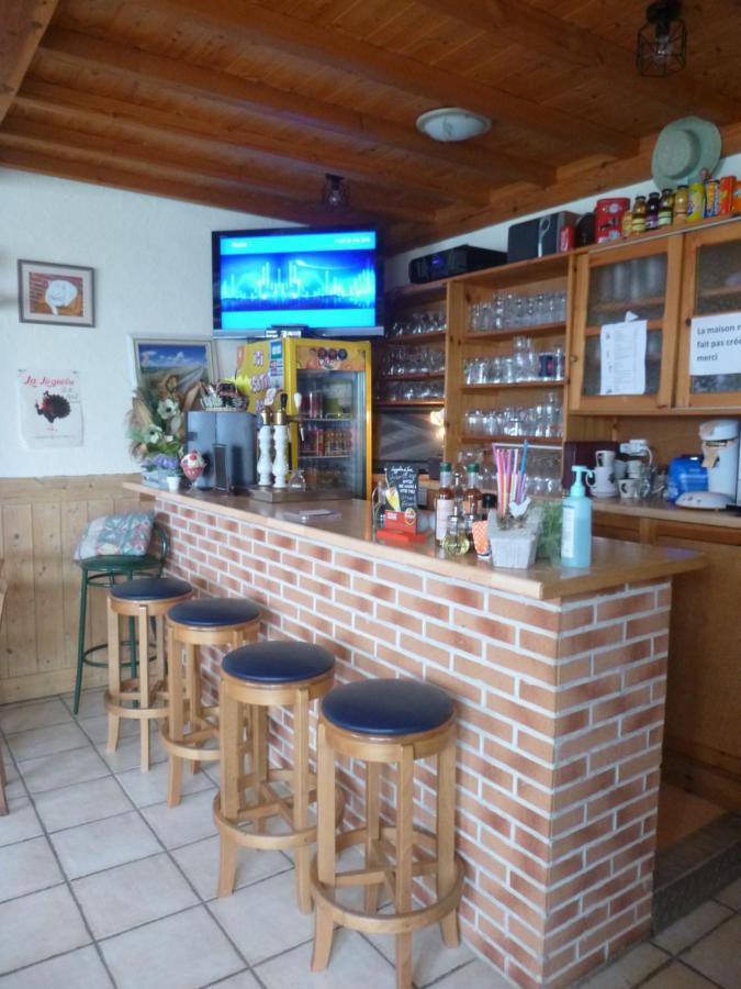 Camping Pommiers Des Trois Pays Licques Екстериор снимка