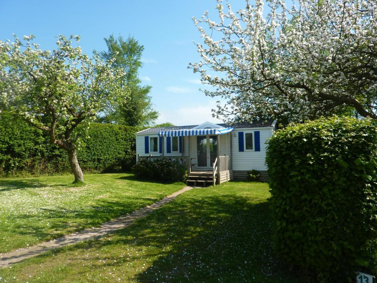 Camping Pommiers Des Trois Pays Licques Екстериор снимка