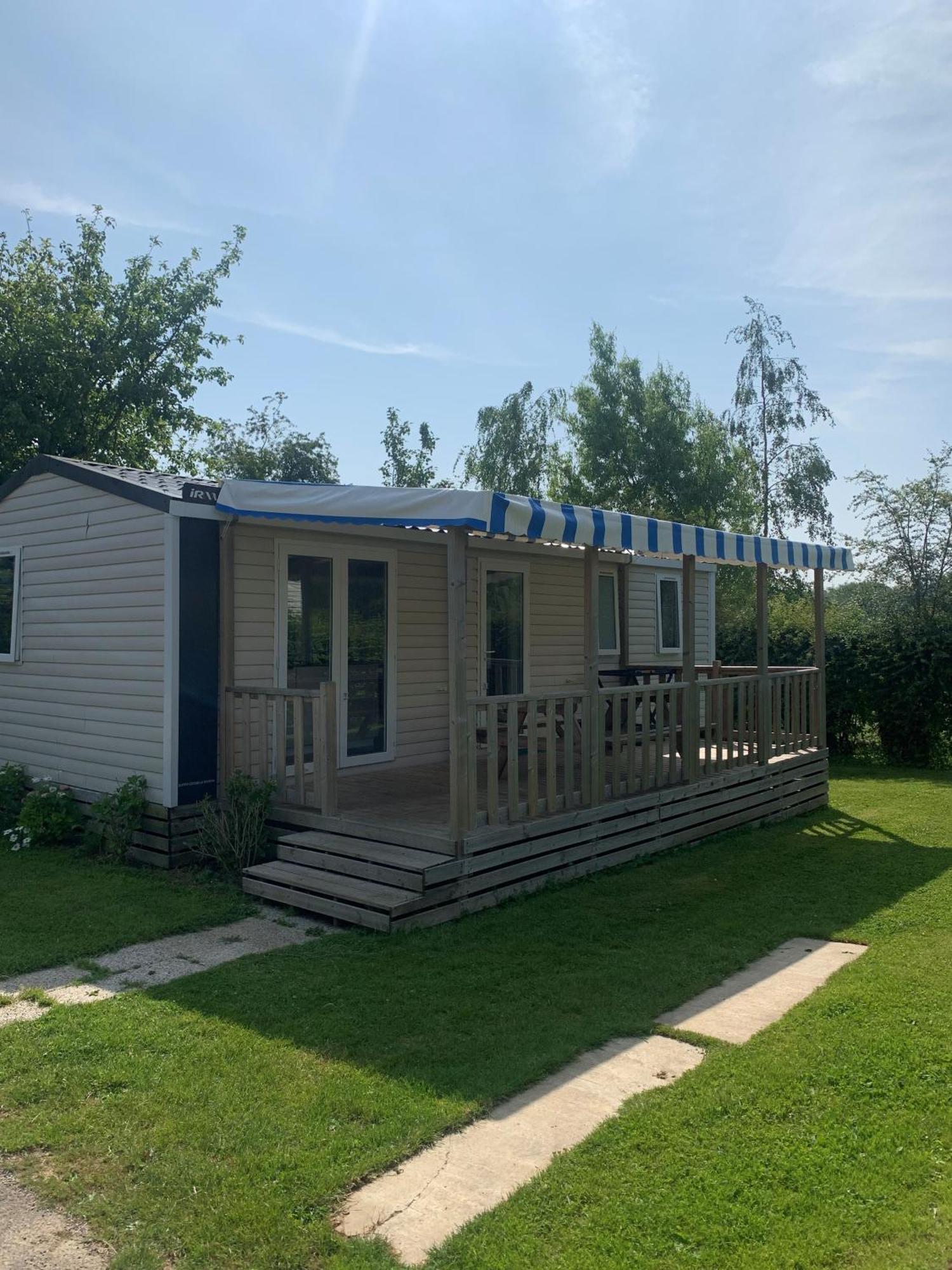 Camping Pommiers Des Trois Pays Licques Екстериор снимка