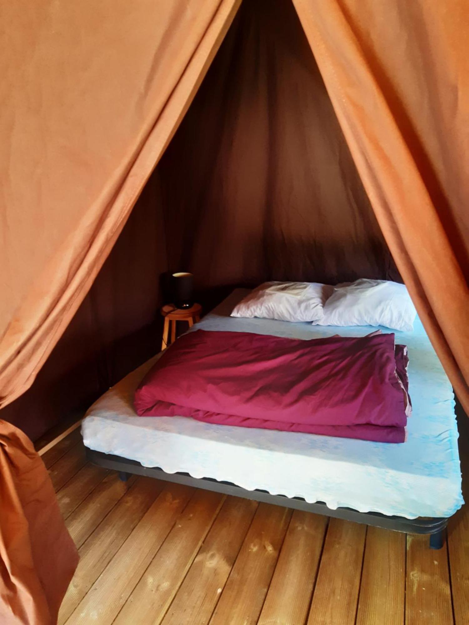 Camping Pommiers Des Trois Pays Licques Екстериор снимка