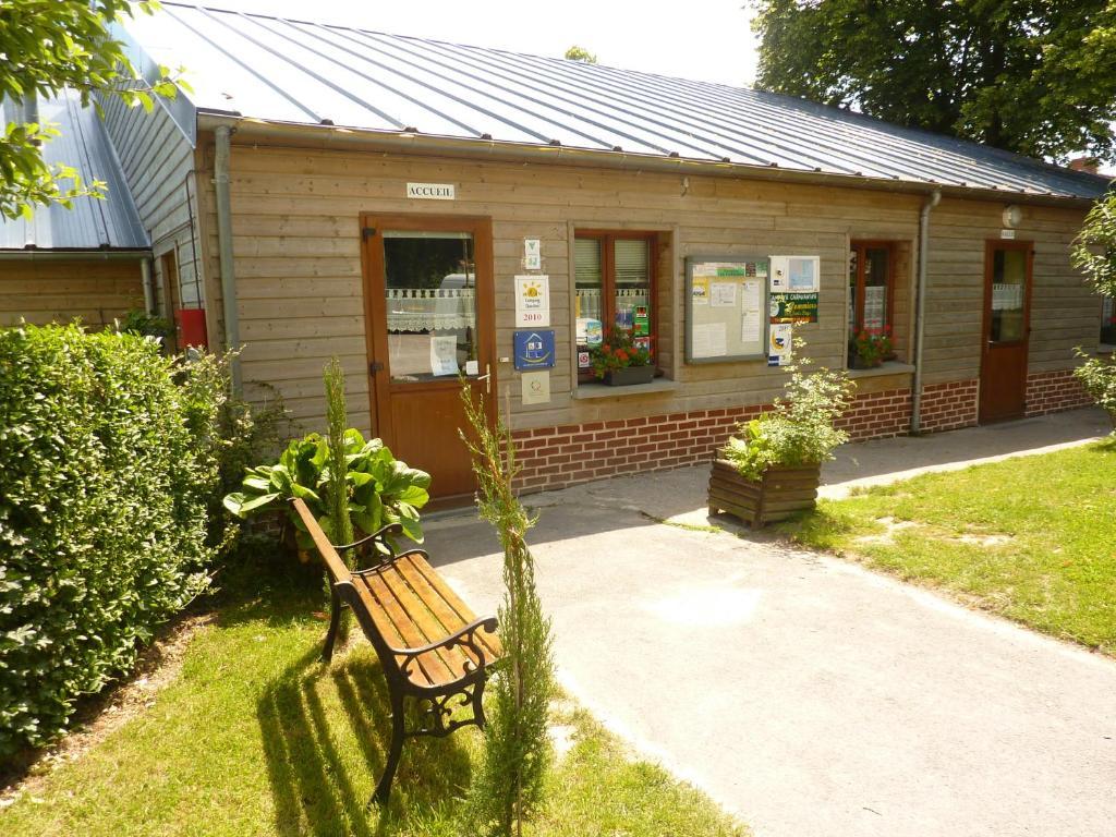 Camping Pommiers Des Trois Pays Licques Екстериор снимка