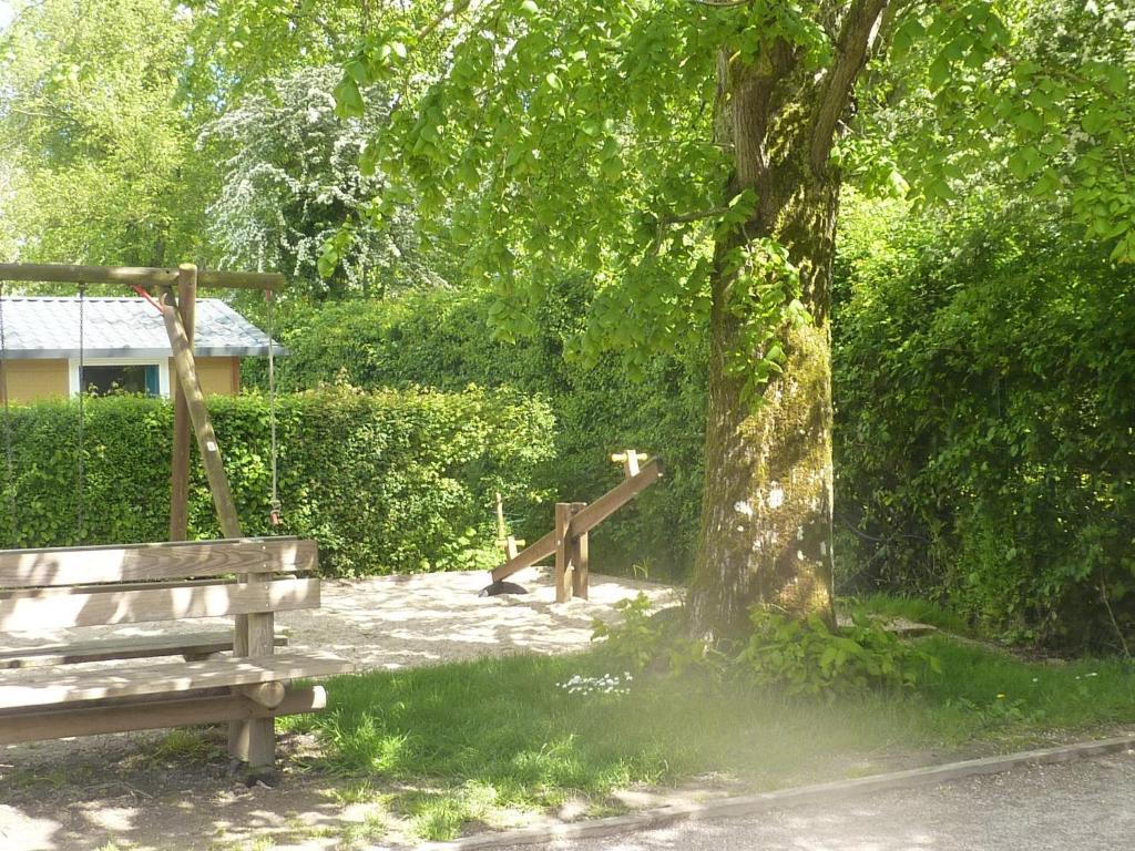 Camping Pommiers Des Trois Pays Licques Екстериор снимка